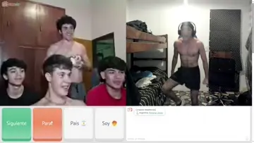 MUESTRAN EL CULO EN OMEGLE
