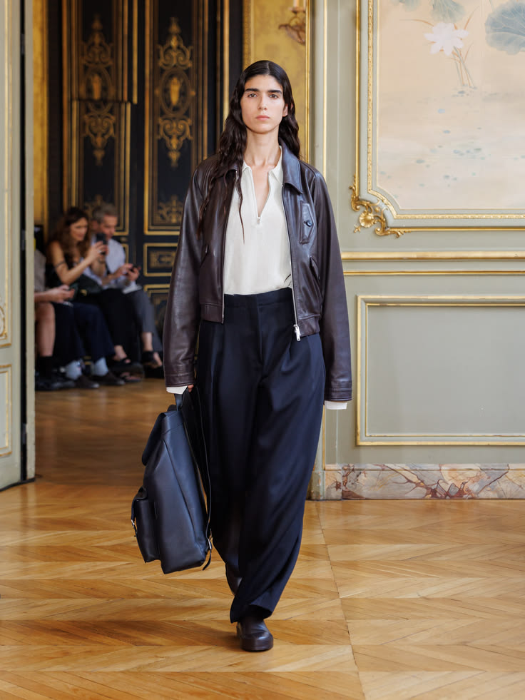 Look 17