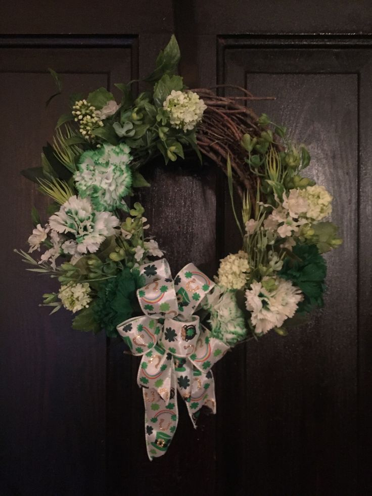 St. Patrick’s Day Wreath by AlwaysDecorating on Etsy