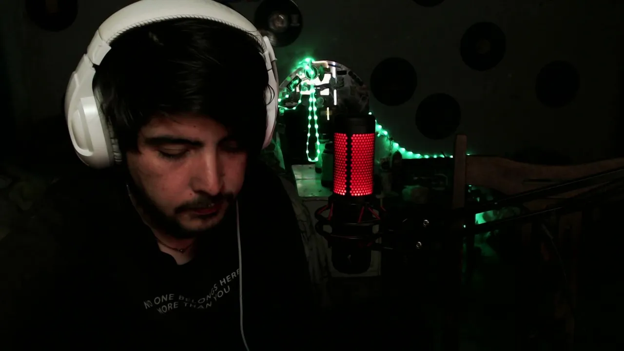 viendo YOUTUBE y jugando JUEGUITOS